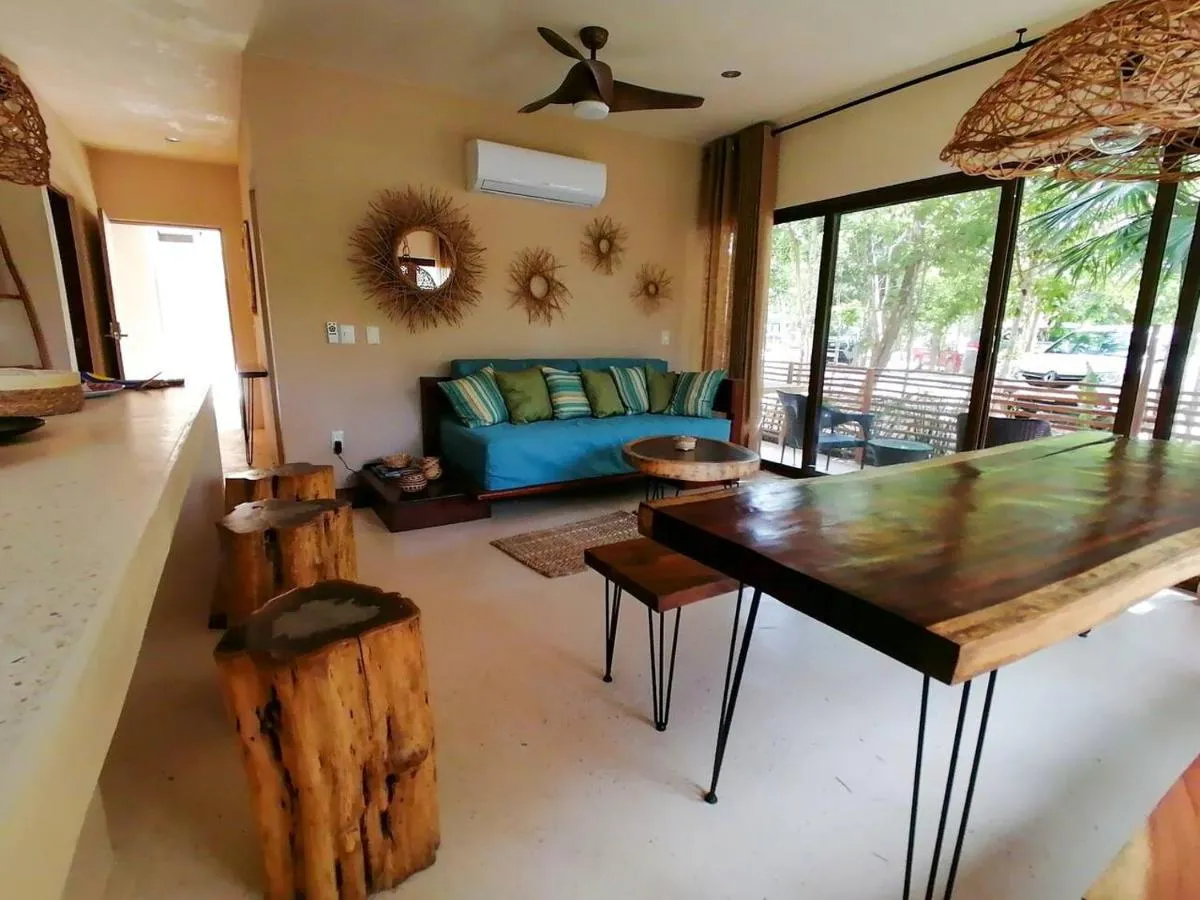 Image 1 of Belche 101