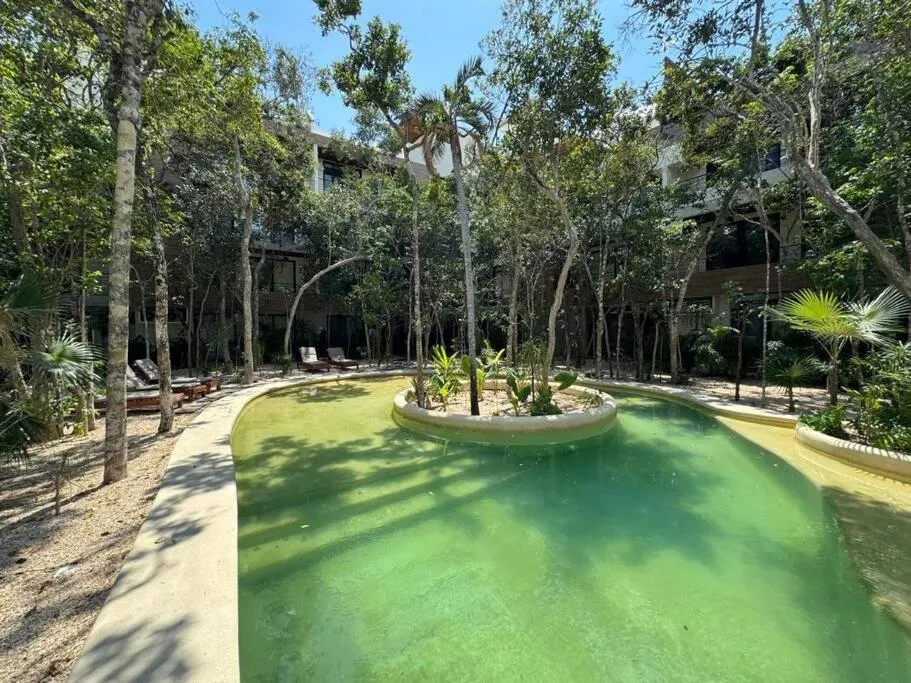 Image 1 of Botánics by Endémico Los Laureles