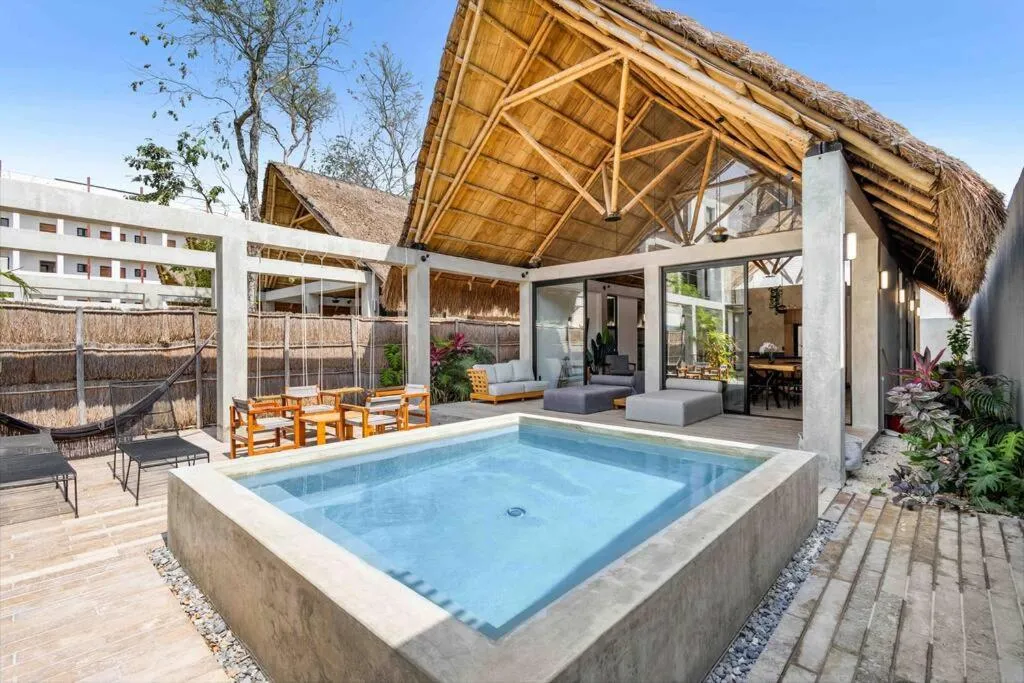 Image 4 of Brand New Villa Just 5 Min To Beach & Downtown!