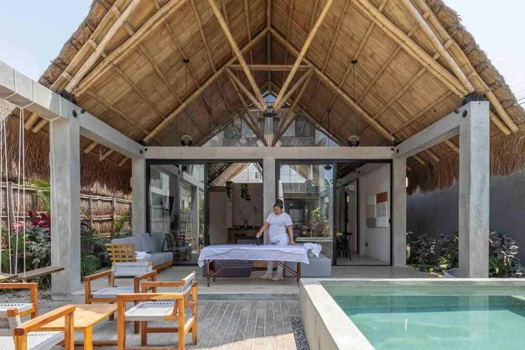 Image 6 of Brand New Villa Just 5 Min To Beach & Downtown!