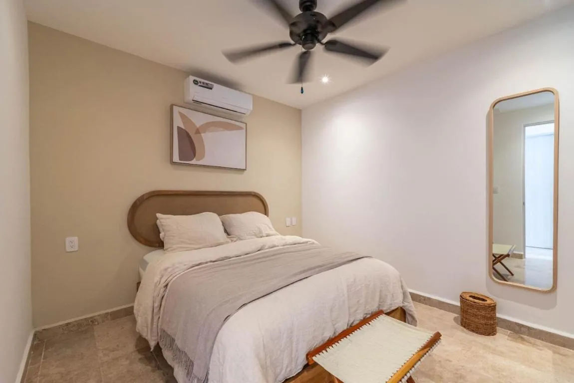 Image of Bright 1 BD Suite with Balcony