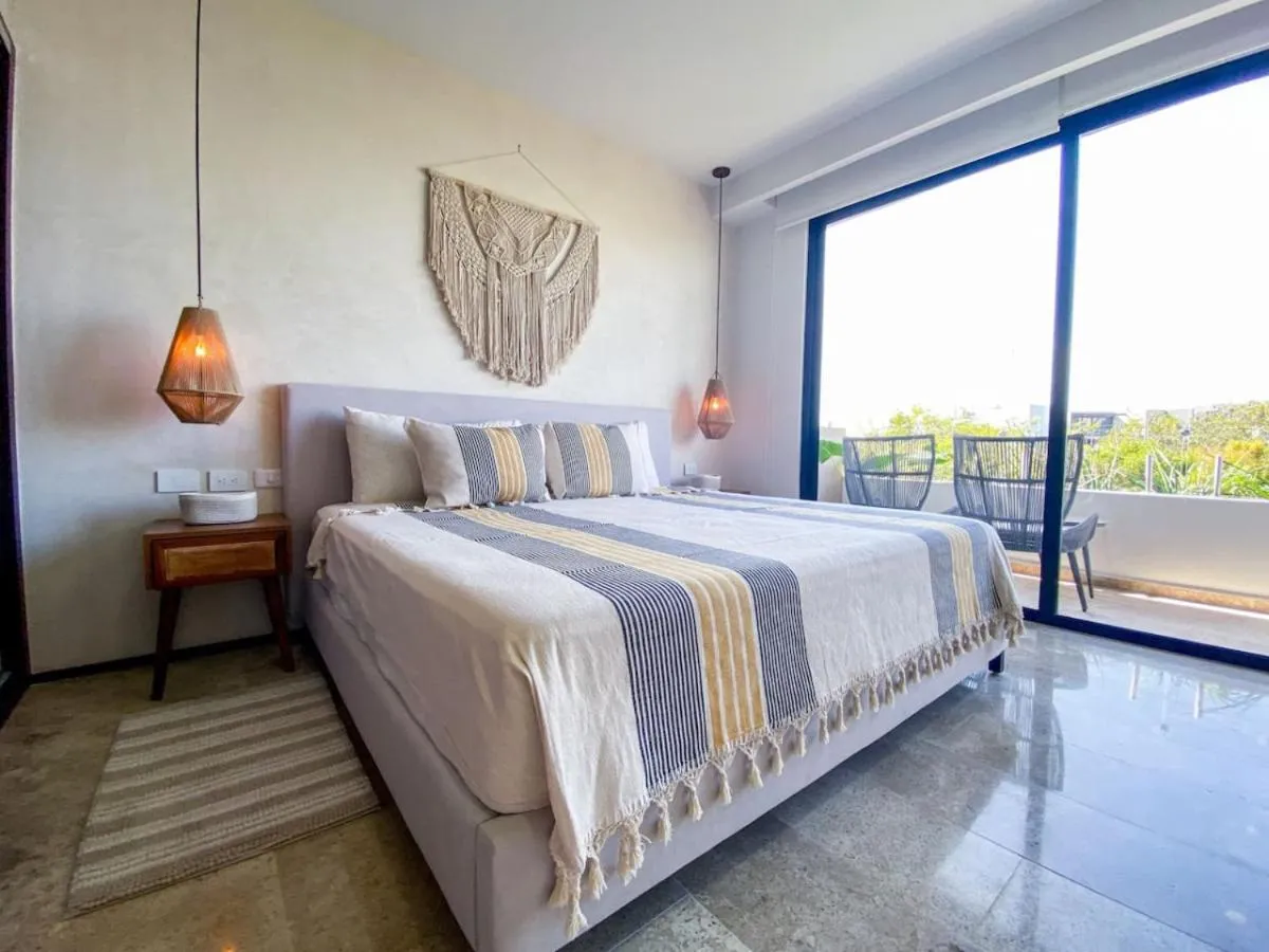 Image 6 of Bright Studio PH Downtown with Private Pool and Terrace