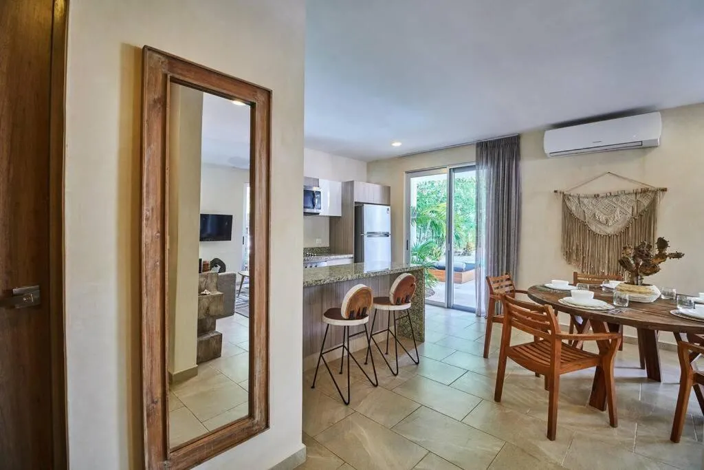 Image 4 of Carmela 101 Comfy&Cozy 2BR APT w/ jacuzzi, BEST LOCATION