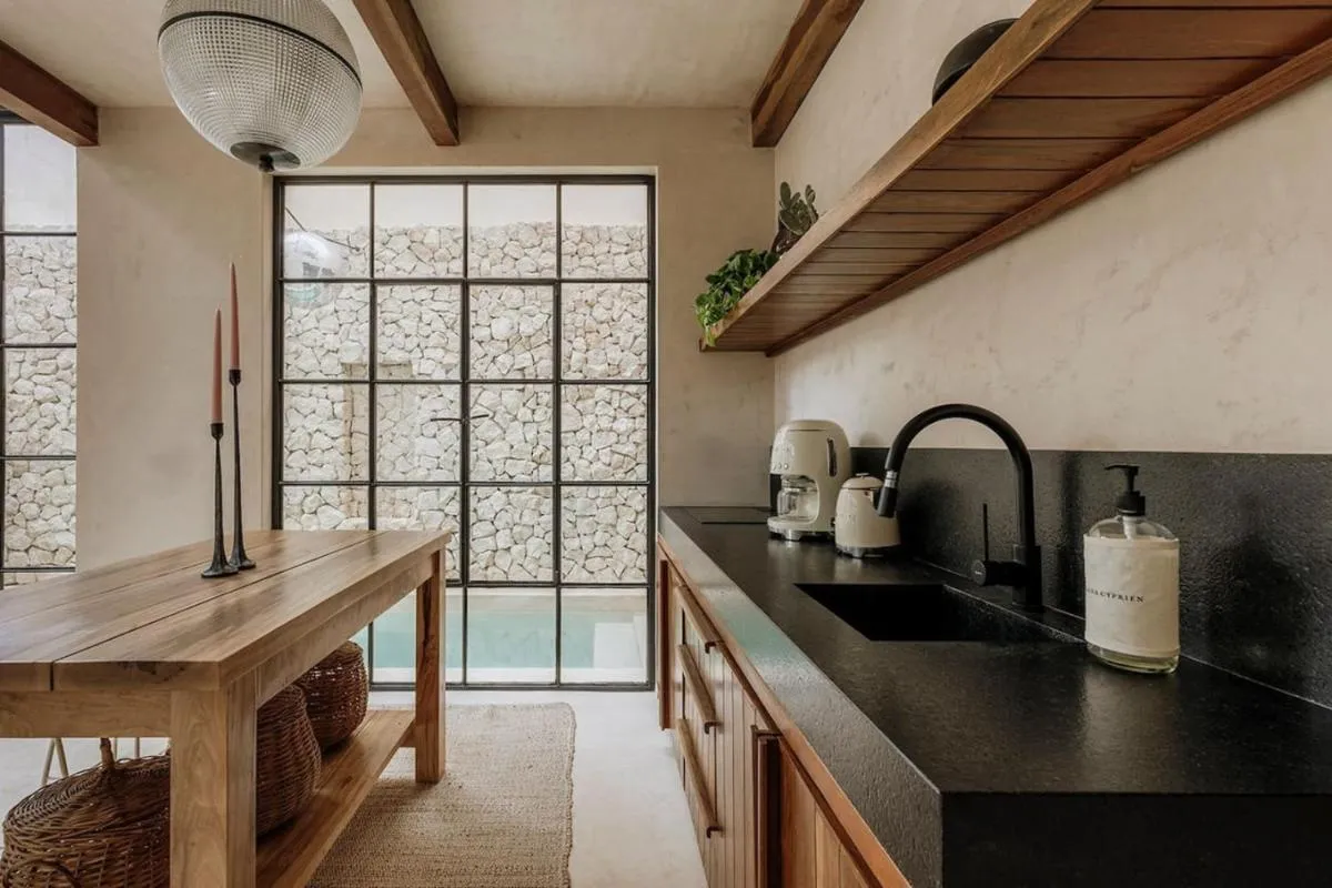 Image 4 of Casa Crocata Romance and Retro