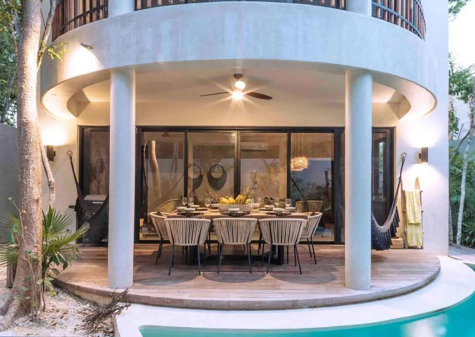 Image 5 of Casa Kuk, stylish, Beach at 5 min, Pool, Concierge