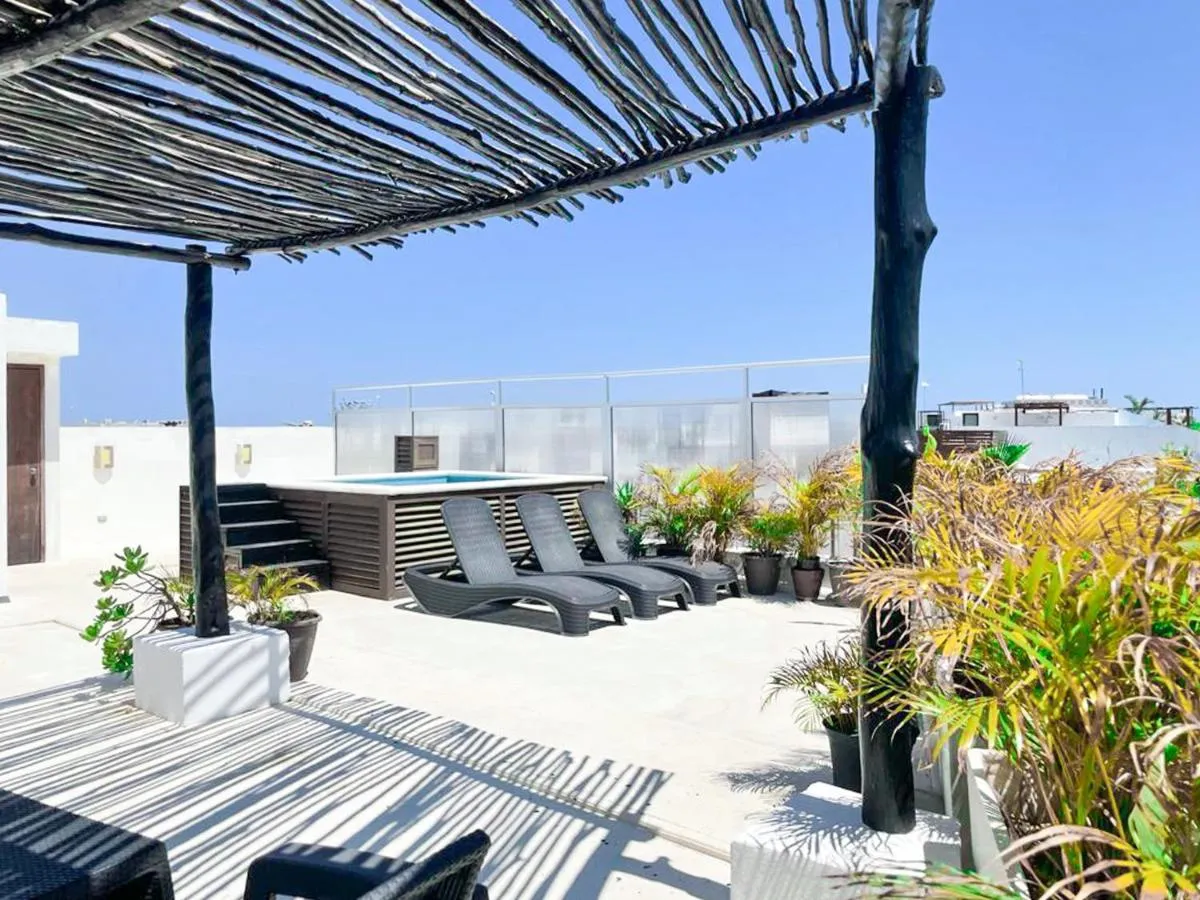 Image 4 of Cave Apartments Mexico 5