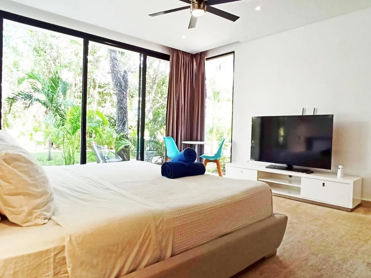 Image 4 of Central Park 103 Cozy and Modern Studio Spa Restaurant Gym