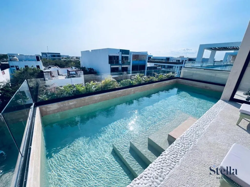 Image of Chic Vibe, Balcony, Building Roof Pool and Gym