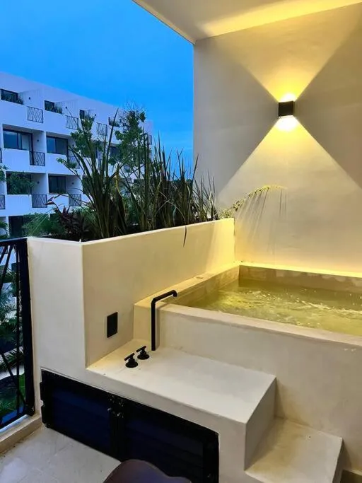 Image 4 of Comfy Studio 5 mins from Beach