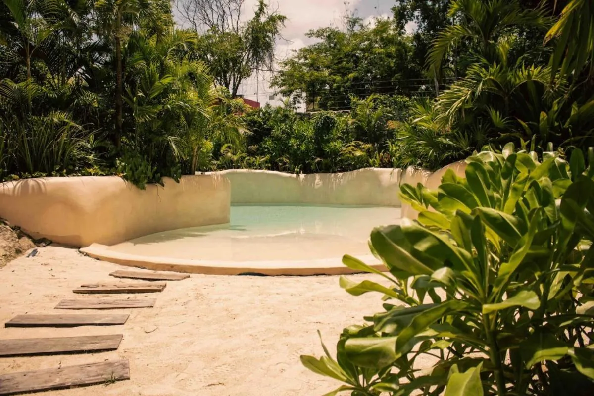 Image 2 of Delightful Modern Studio