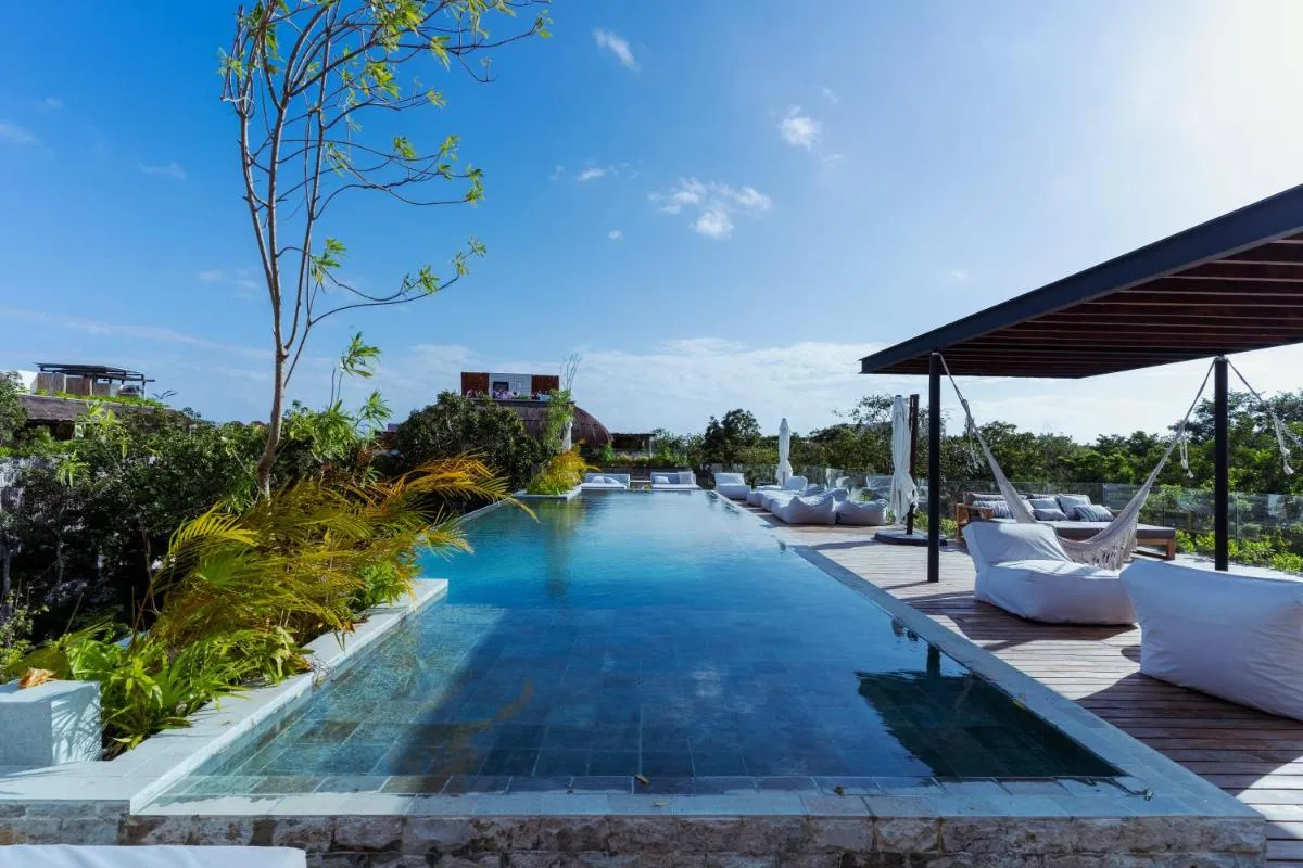 Image 2 of Divine 1BR PH with Private Pool and Spectacular Pools