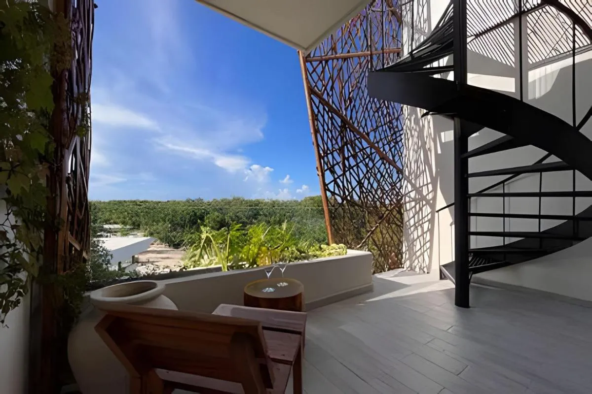 Image 6 of Dk Jade New Penthouse Studio