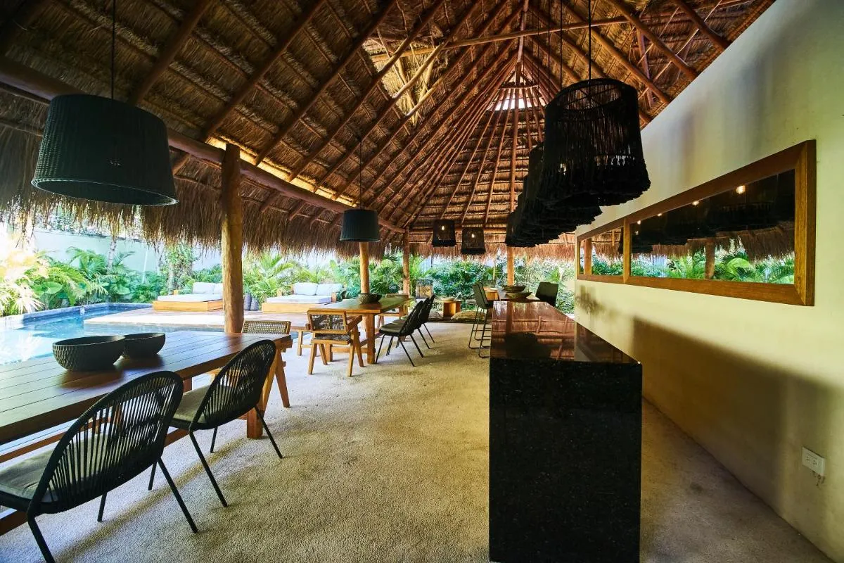 Image 4 of Don Quijote – Private pool & Beach club access