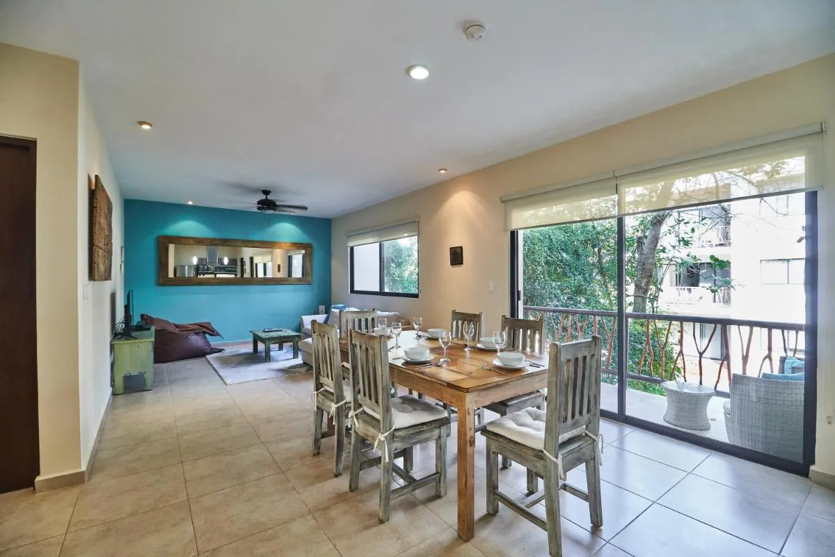 Image 3 of Dorian Gray – Pool & Beach Club Access & 300mbps WIFI