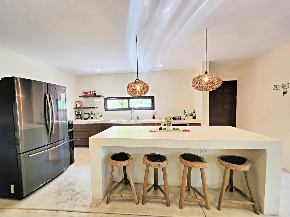 Image 4 of *Entire Private Villa w/Pool & Rooftop*