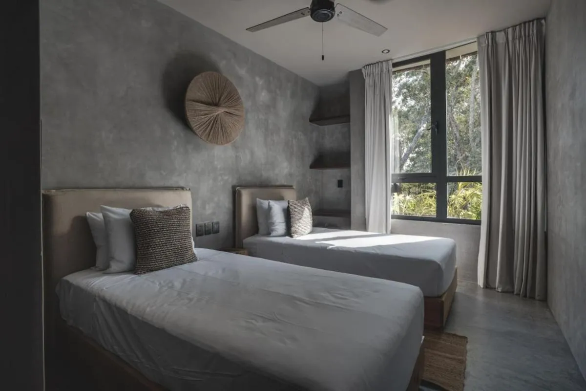 Image 1 of Escencia Casa Oasis G21