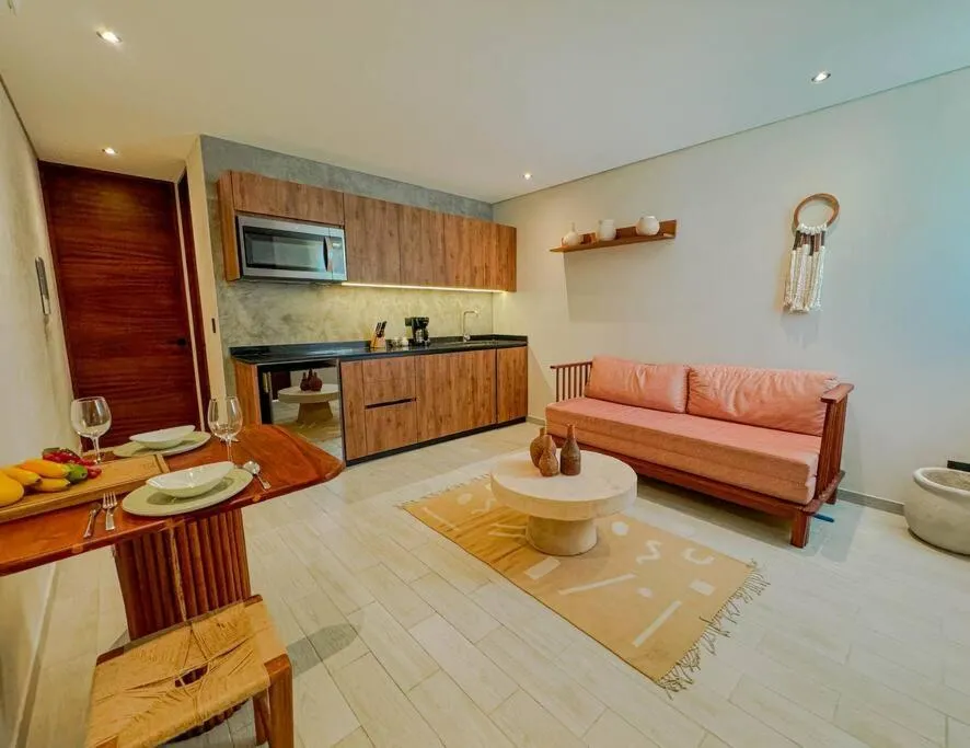 Image 4 of Estilo Boho Chic One bedroom Dk Jade 29 By Sandy Powerful