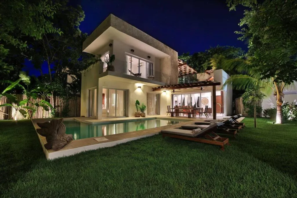 Image 3 of Estrena espectacular Villa, piscina XL y jacuzzi