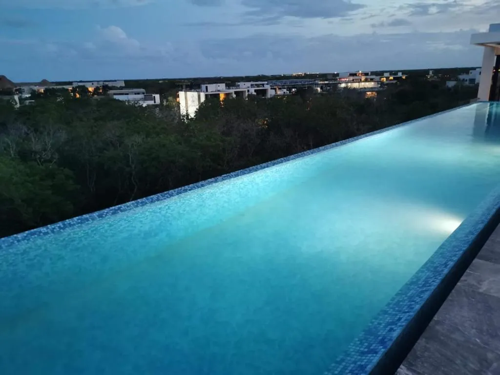 Image of Estudio moderno equipado y luminoso