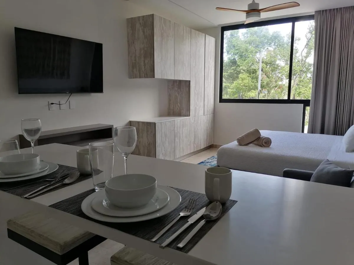 Image 5 of Estudio moderno equipado y luminoso