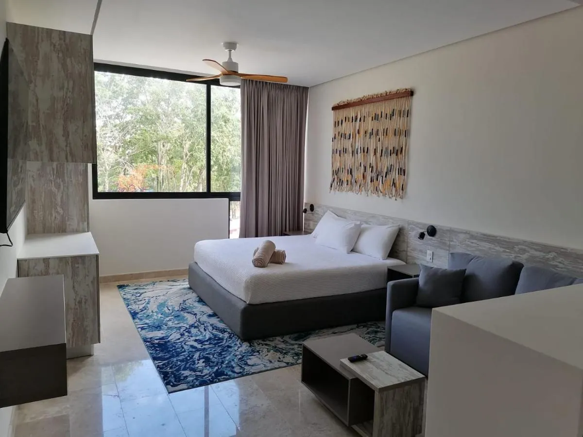 Image 1 of Estudio moderno equipado y luminoso