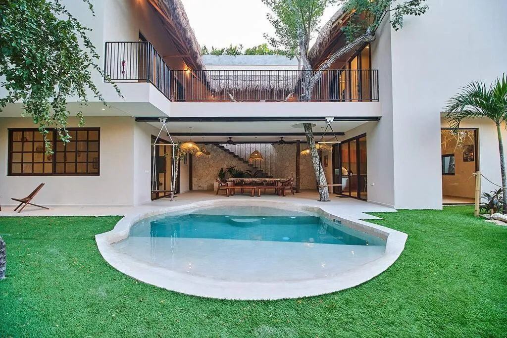 Image 3 of Exotic villa for 10 people with cenote-style pool