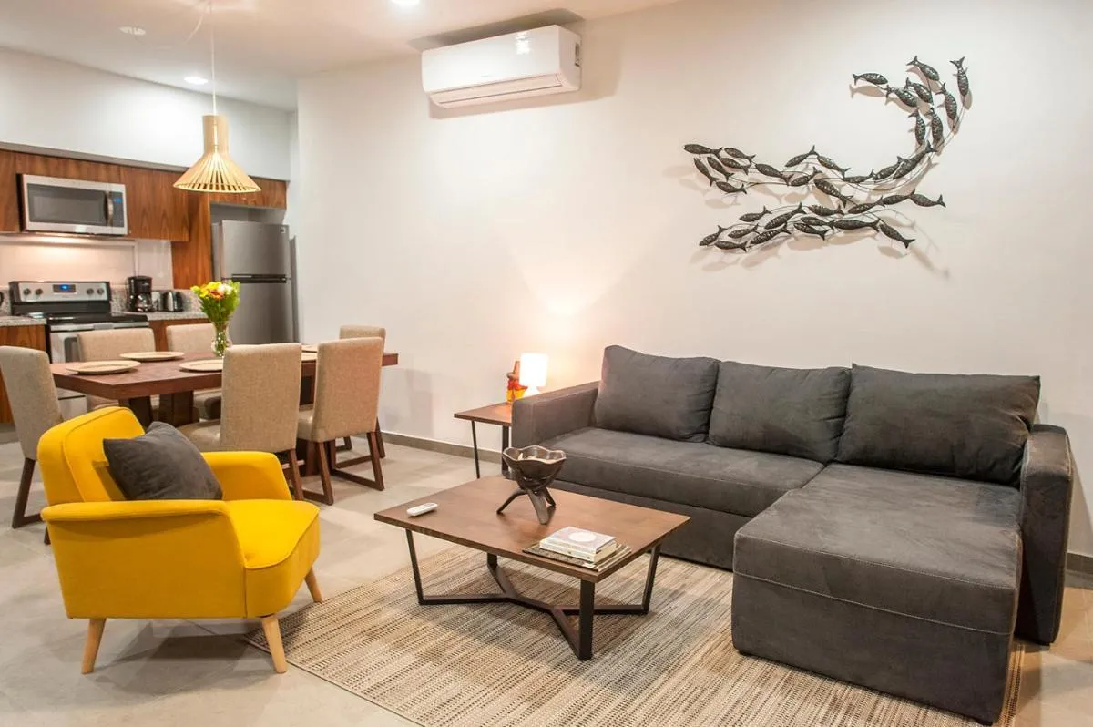 Image 4 of Gulliver condo – Free beach club access & Bikes