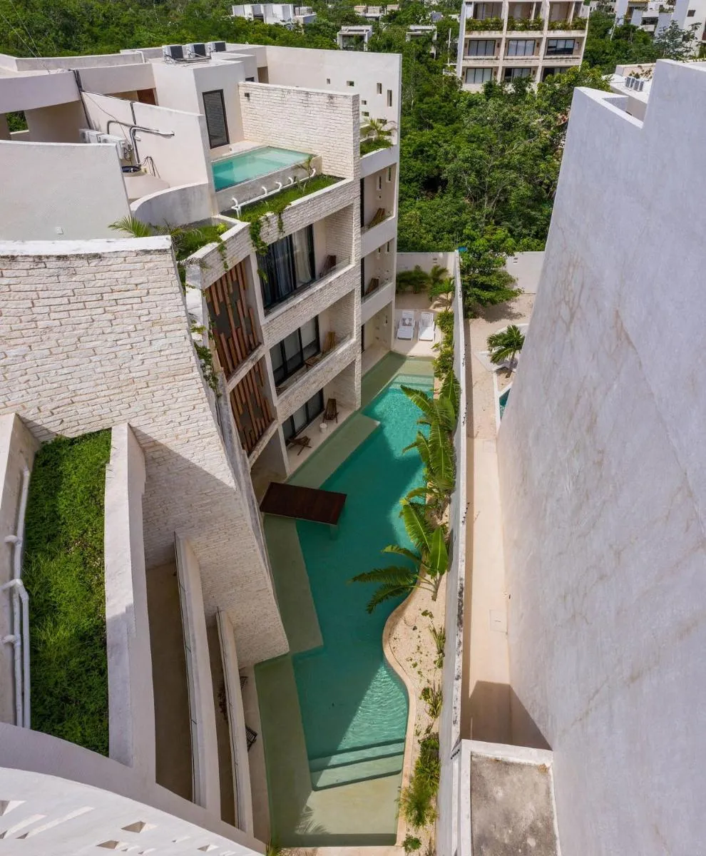 Image 5 of Hermoso estudio con acceso directo a la piscina