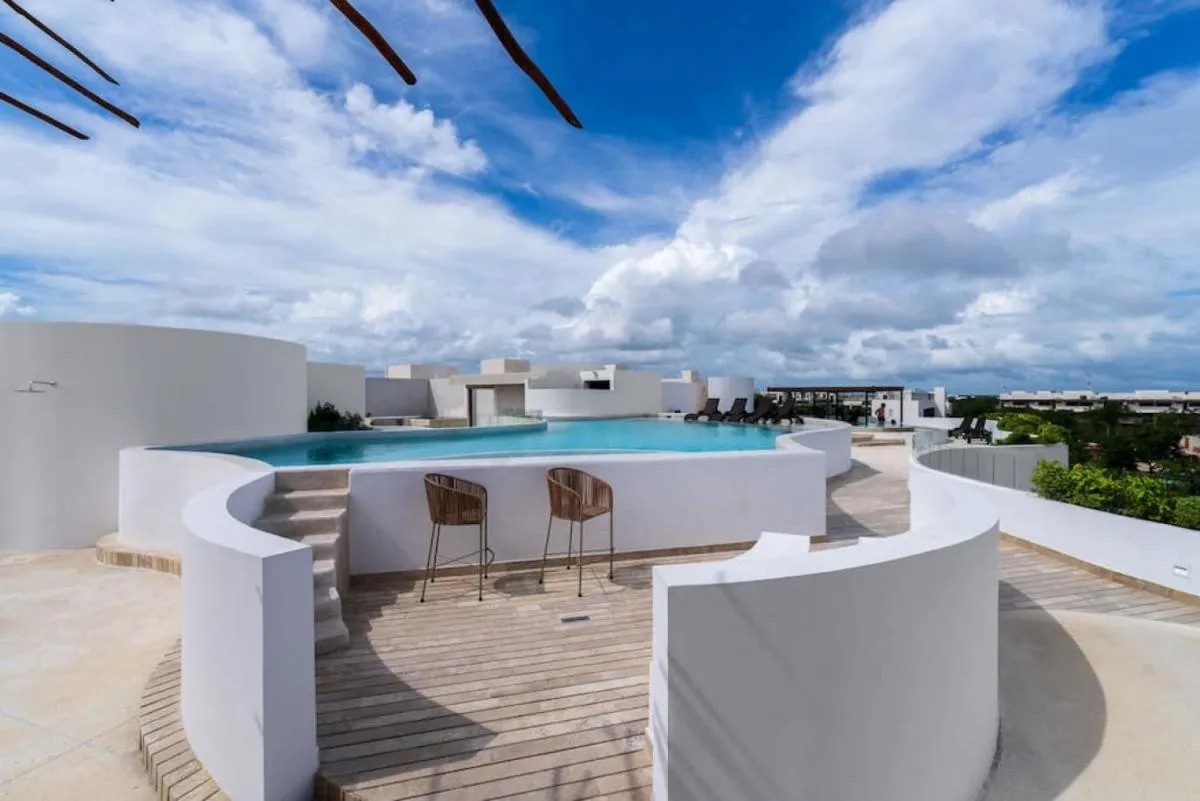 Image 6 of Hunab Kah Serene Rooftop Pool