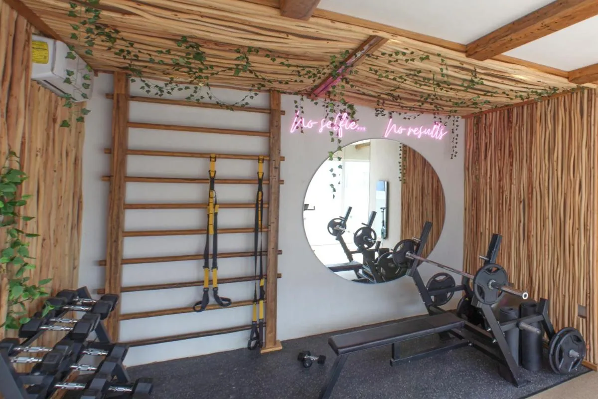 Image 6 of Jungle Chic