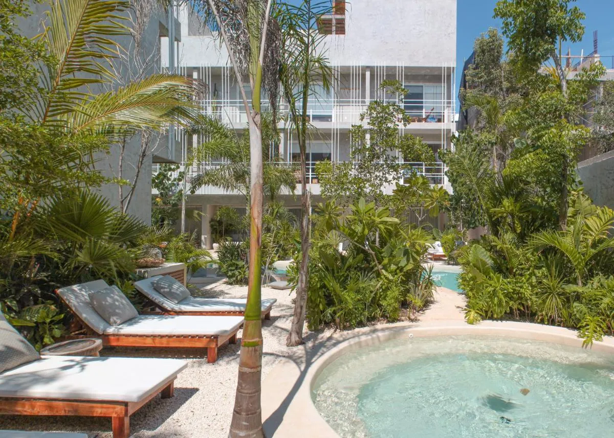 Image 4 of Jungle Chic