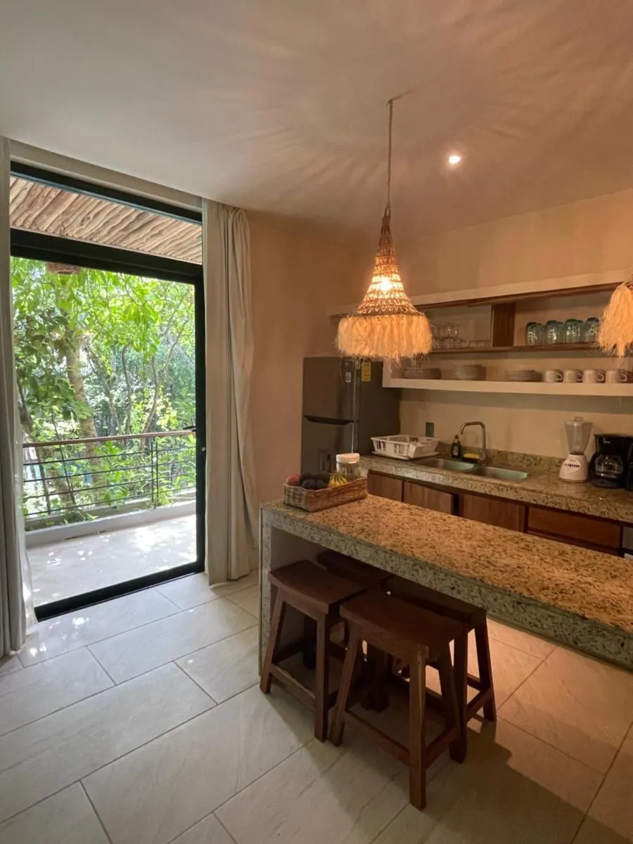 Image 4 of Jungle View 2bed 2bath Condo/ Wi-Fi/ Pool/ Gym