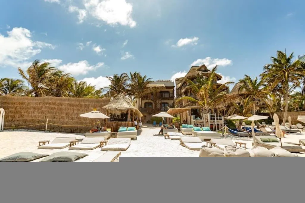 Image 4 of Jungle View Cozy 1BR W rooftop pool