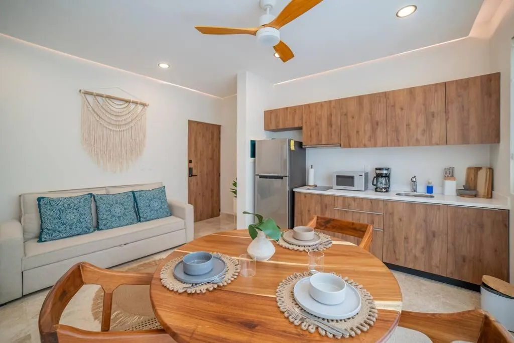 Image 2 of Jungle View Cozy 1BR W rooftop pool