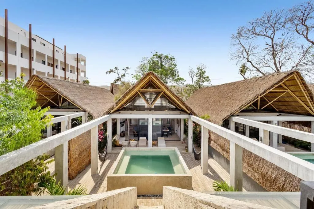 Image 5 of LUX Toh Villa, Rooftop Pool, Wifi, Transport