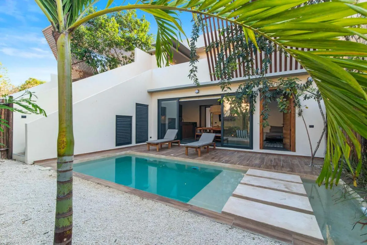 Image 1 of La Veleta Getaway at ASANA LEAF House Sleeps 12