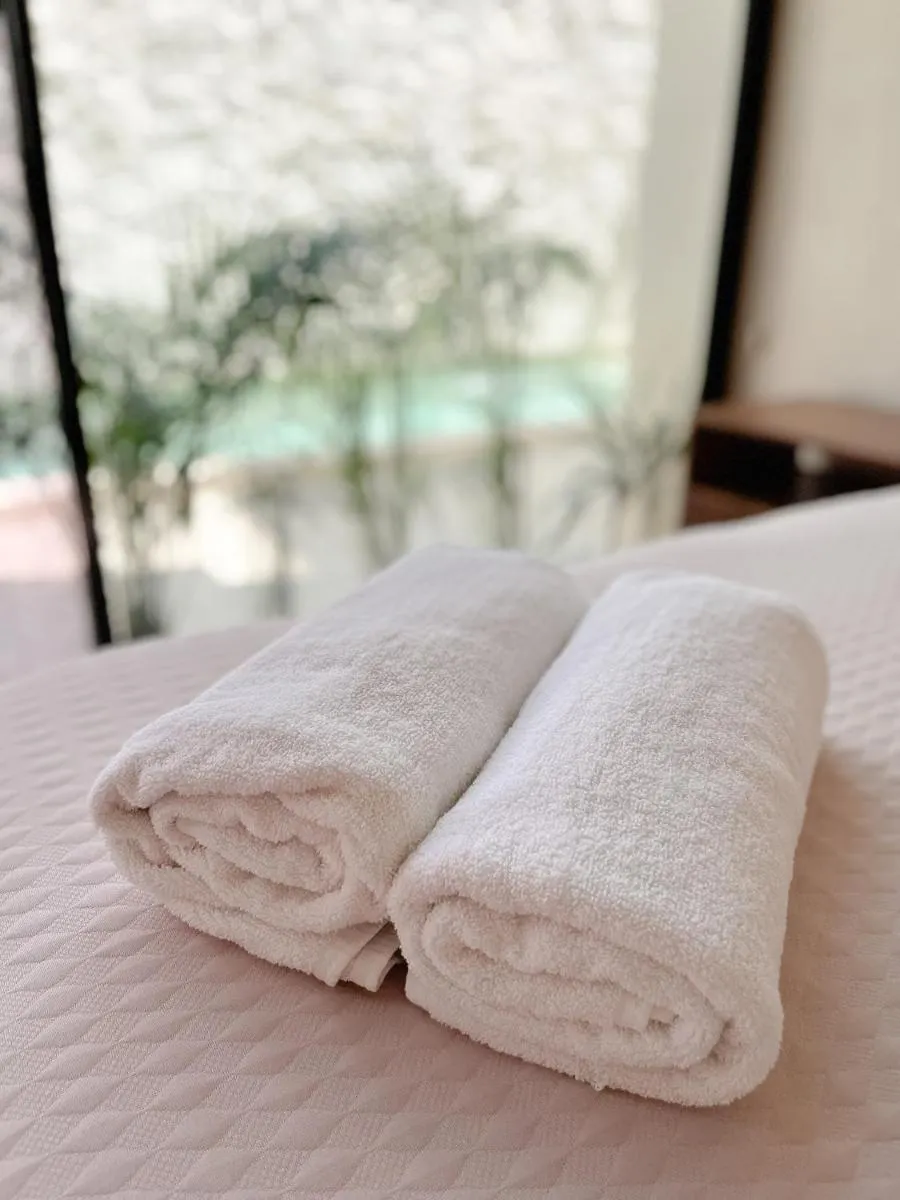 Image 4 of La Veleta luxury condos