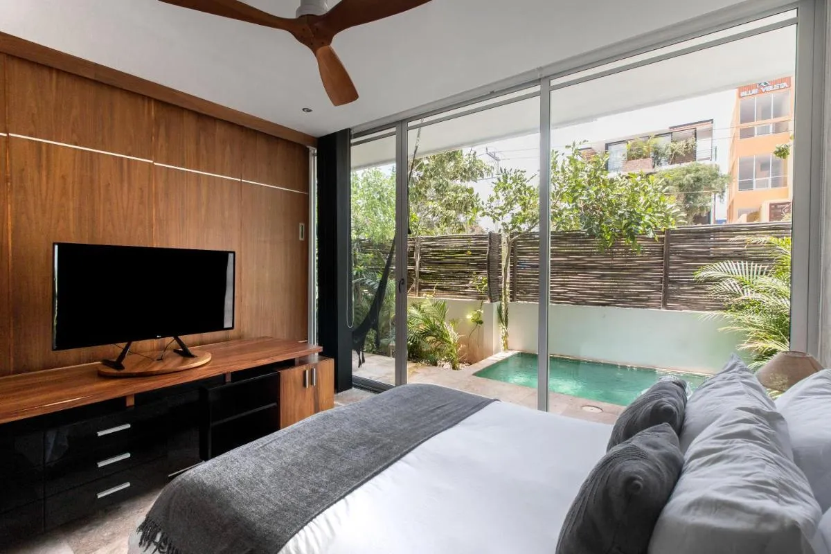 Image 5 of Laid Back in Tropical Vibe Apt Private Pool