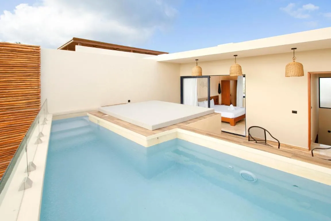 Image of Living in Sky