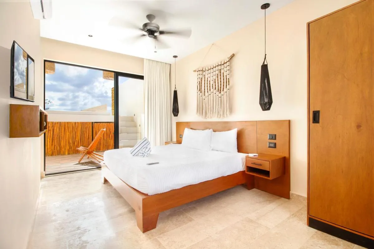 Image 1 of Living in Sky