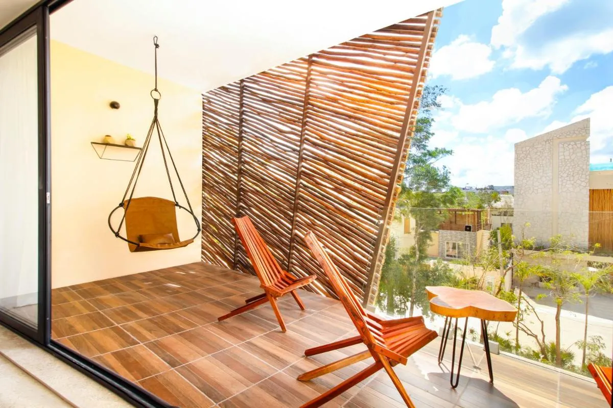 Image 6 of Living in Sky