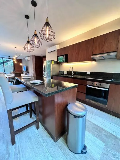 Image 4 of Luxory Village