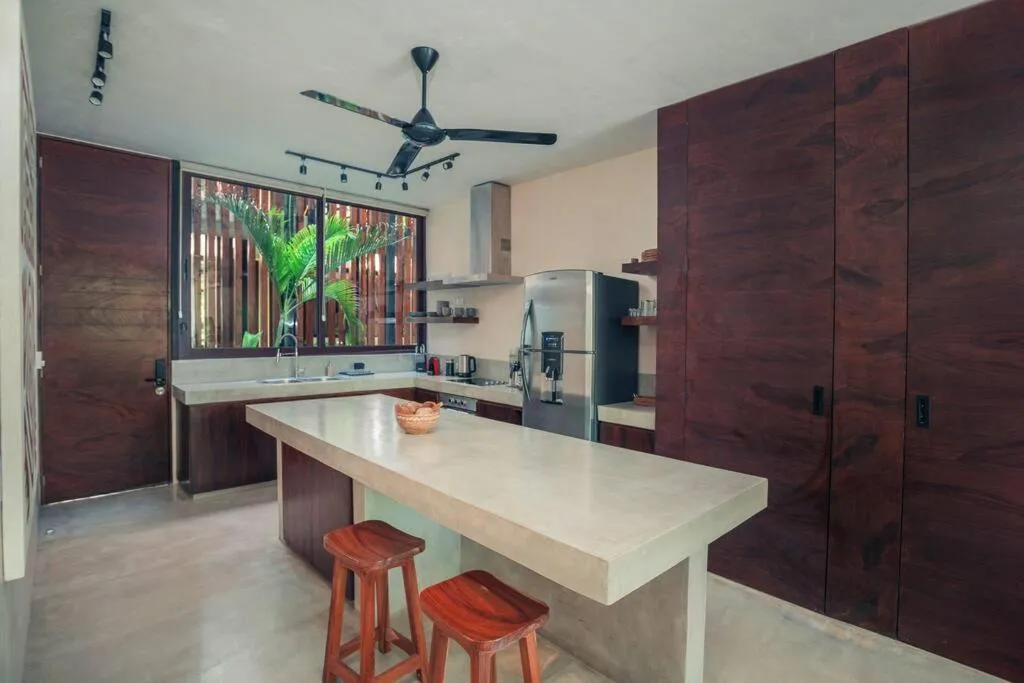 Image 2 of Luxury 2 BDR 2 BTH 2 Bikes Jacuzzi FibOptic WiFi.