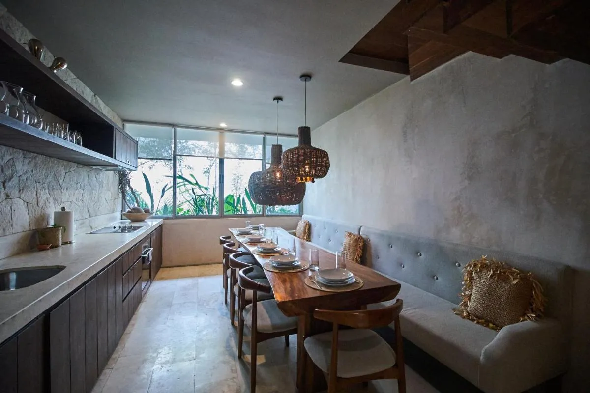 Image 4 of Luxury Apartment with Private Rooftop Pool, PPP Beach Club & Bikes Included