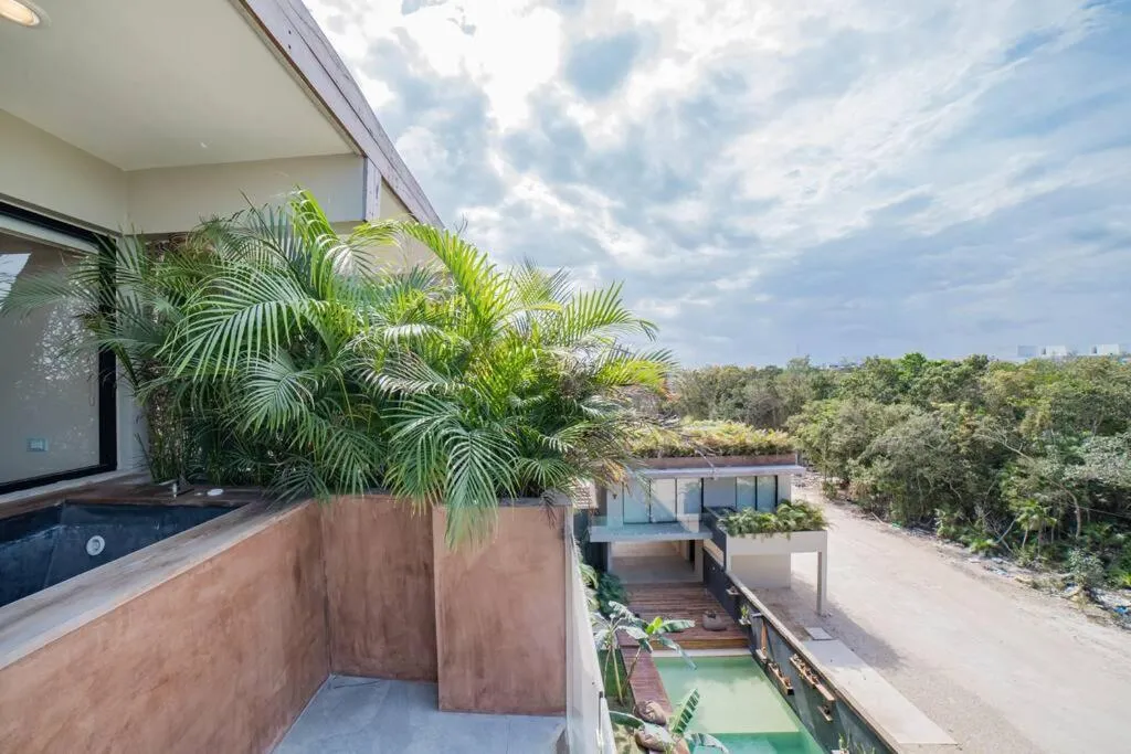 Image 6 of Luxury Oasis vibes jungle retreat Beach Access