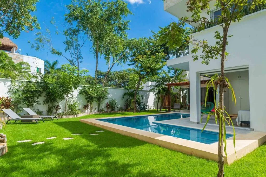 Image 3 of Luxury Private 3BED Villa, Garden, Pool,Security