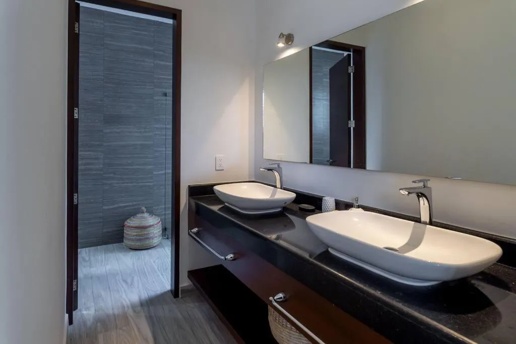 Image 2 of Luxury Private 3BED Villa, Garden, Pool,Security