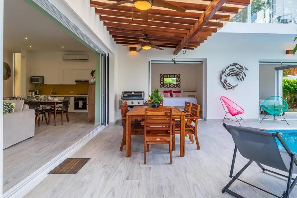 Image 4 of Luxury Private 3BED Villa, Garden, Pool,Security