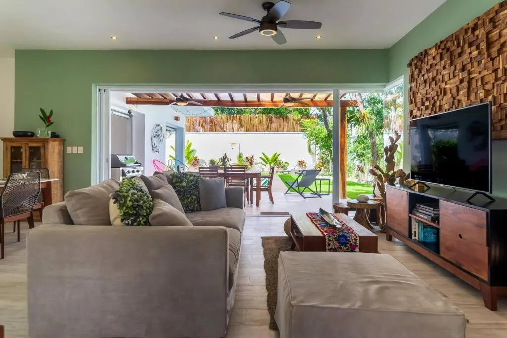 Image 5 of Luxury Private 3BED Villa, Garden, Pool,Security