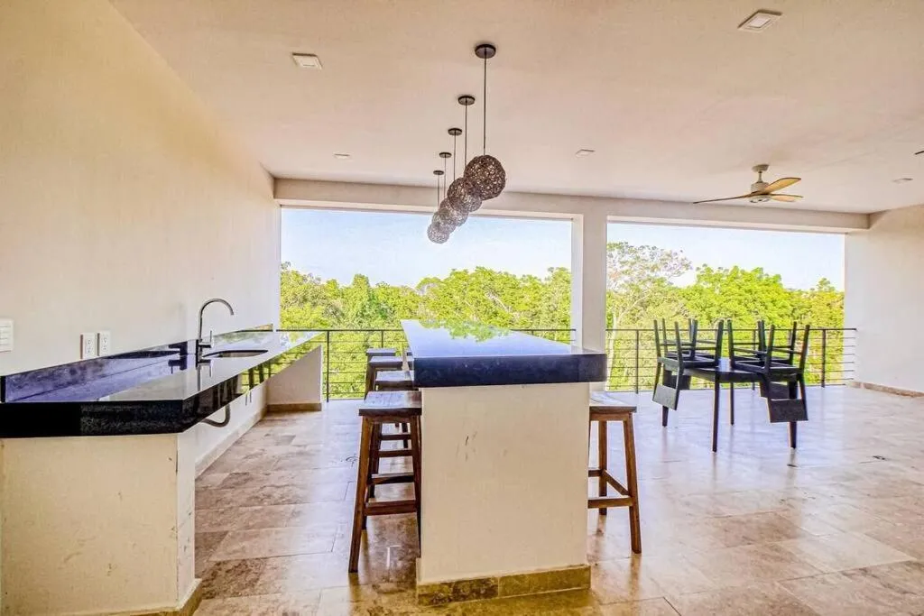 Image 4 of Magnificent apartment with dreamy pool